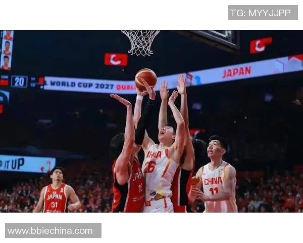 明星篮球加油助力赛场激情点燃梦想与荣耀的交汇时刻